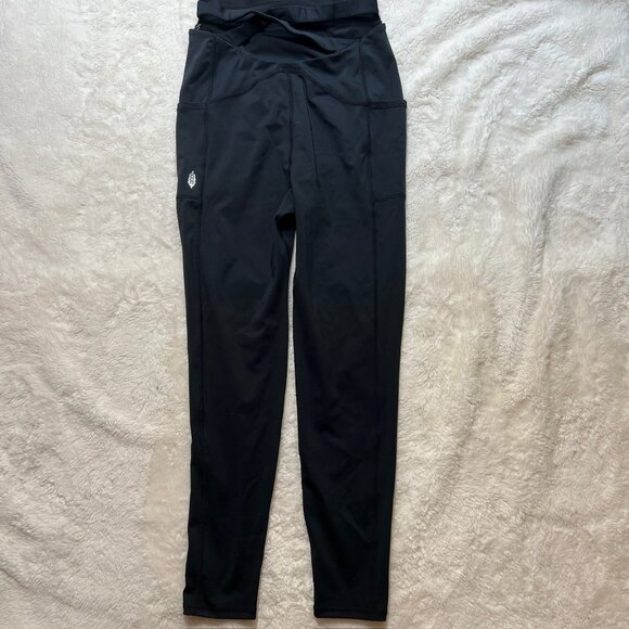 NWT FP Movement Black Crisscross Strap Jumpsuit Pockets – Size M - Picture 9 of 9